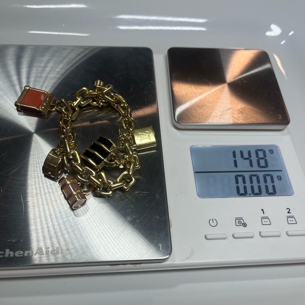 LOUIS VUITTON 2003 18KT GOLD CHARM BRACELET W/ 5 CHARMS - Picture 13 of 14